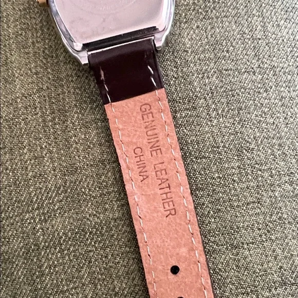 Mickey Mouse 80th Anniversary Watch - Picture 2 of 3